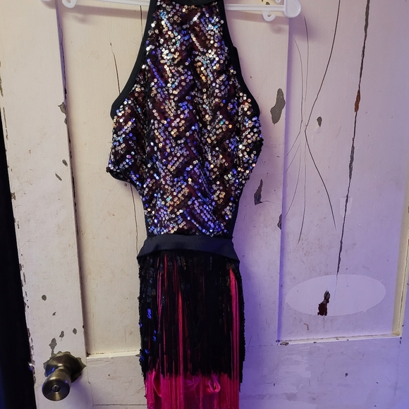 Small adult dance costume - Picture 4 of 4